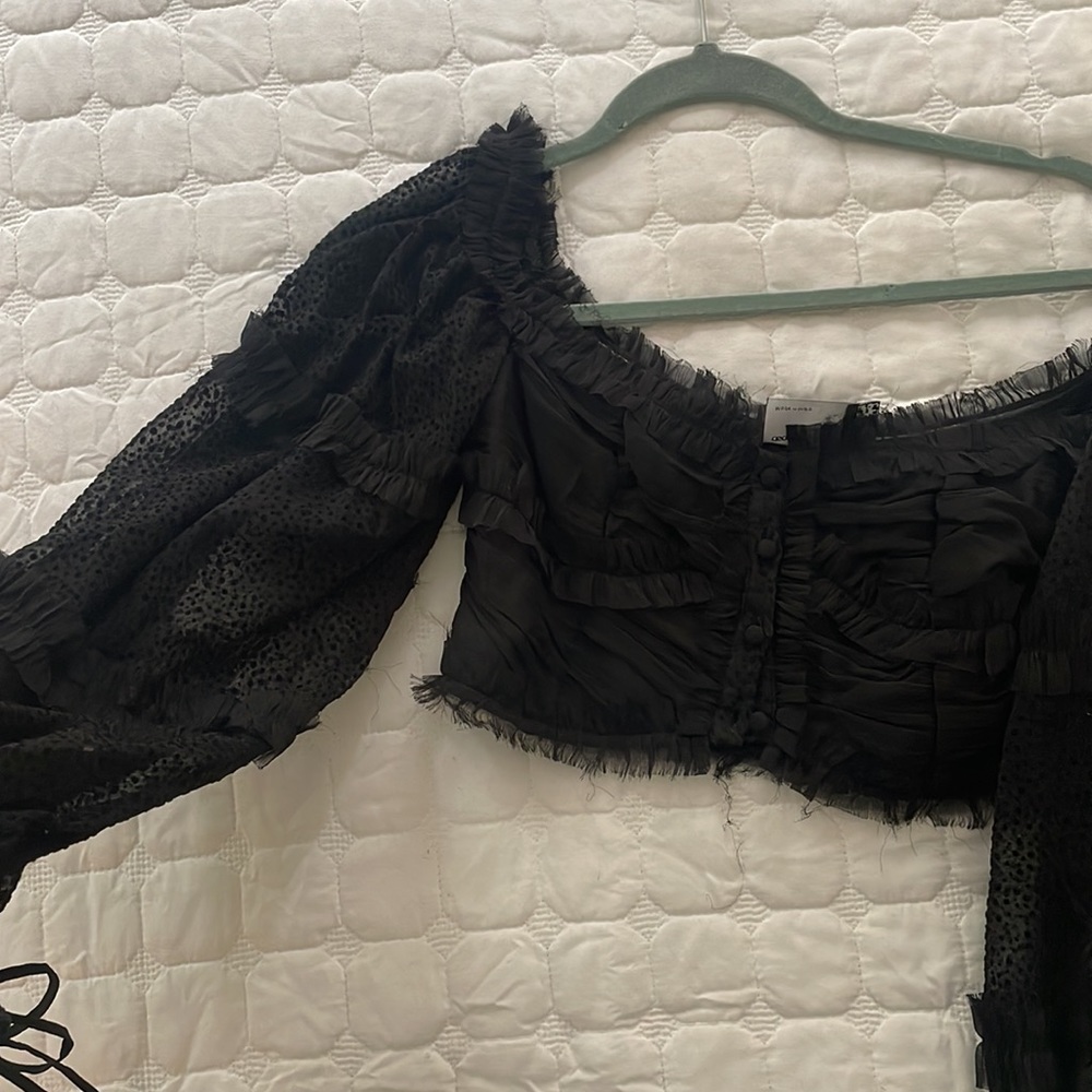 NWT ASOS button detail crop top with statement sleeve and amazing details